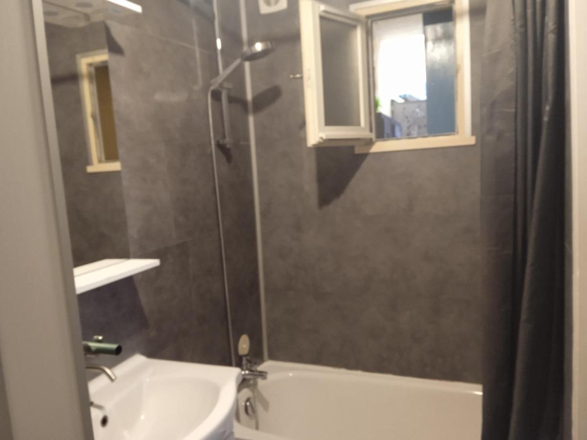 Appartement Familial - 2 Chambres Cauterets Ngoại thất bức ảnh